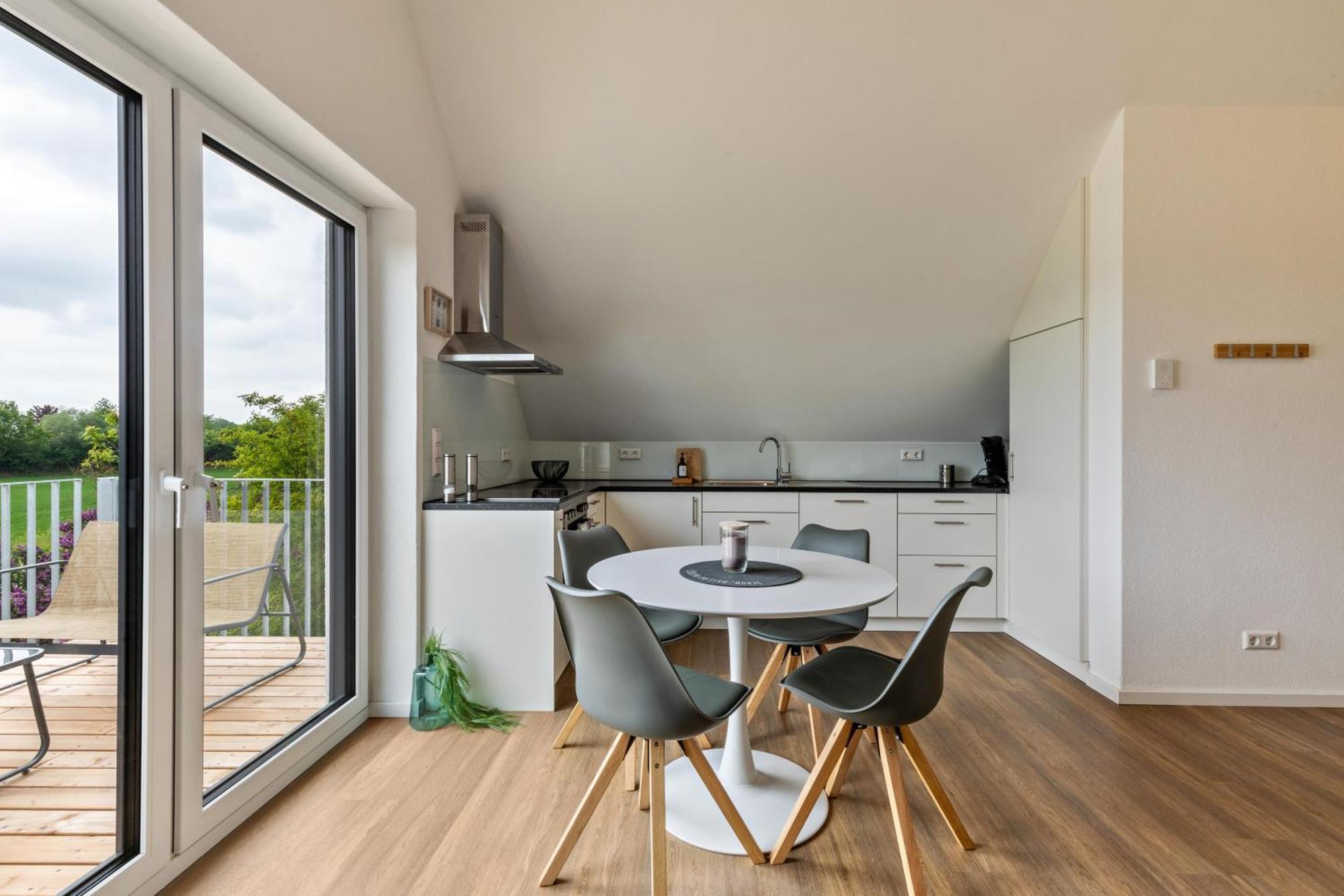 Studio 5 Parkside Apartments Gunzburg Bagian luar foto